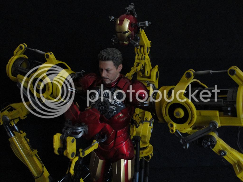 IronMan2-SuitUpGantry6.jpg