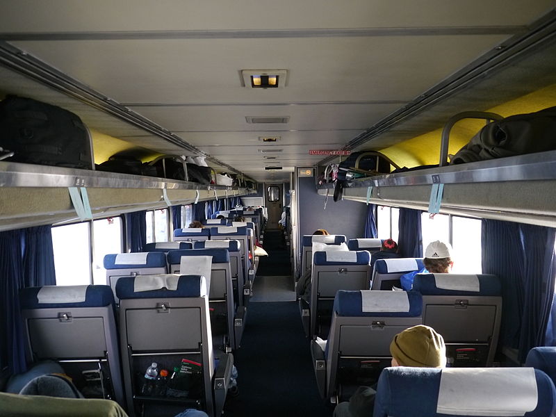800px-Amtrak_Superliner_Coach_Car_-_Coast_Starlight.JPG