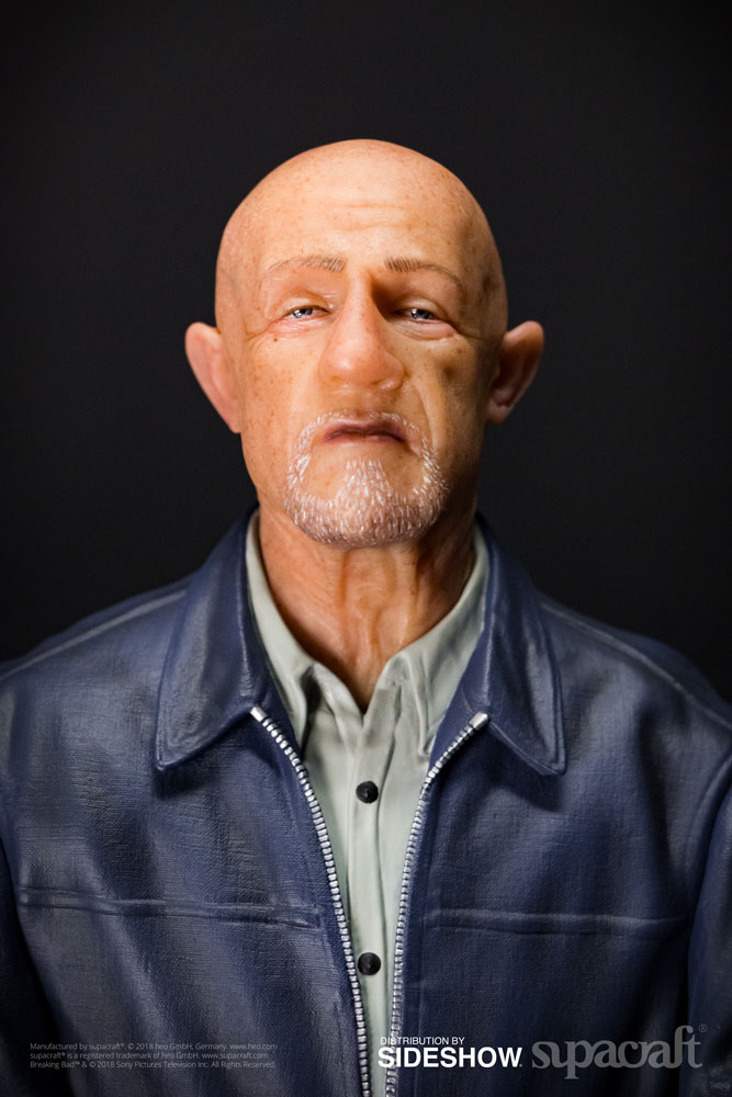 breaking-bad-mike-ehrmantraut-quarter-scale-statue-supacraft-903148-03.jpg