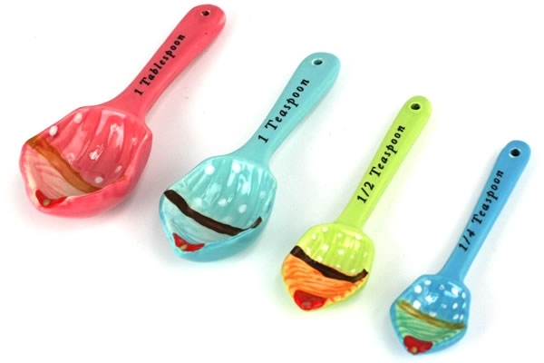 Cupcake-Measuring-Spoons_17507-l.jpg