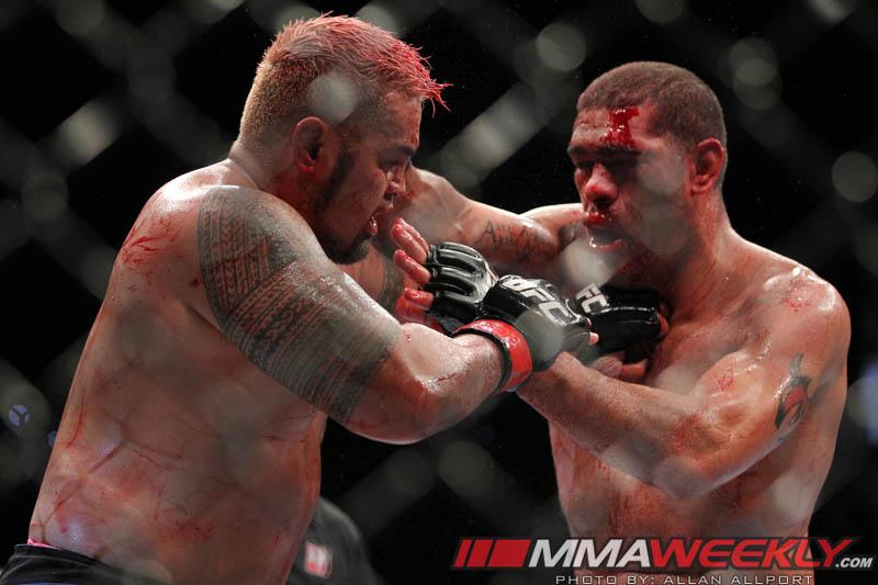 mark-hunt-vs-bigfoot-silva-ufcfn33-img_0537.jpg