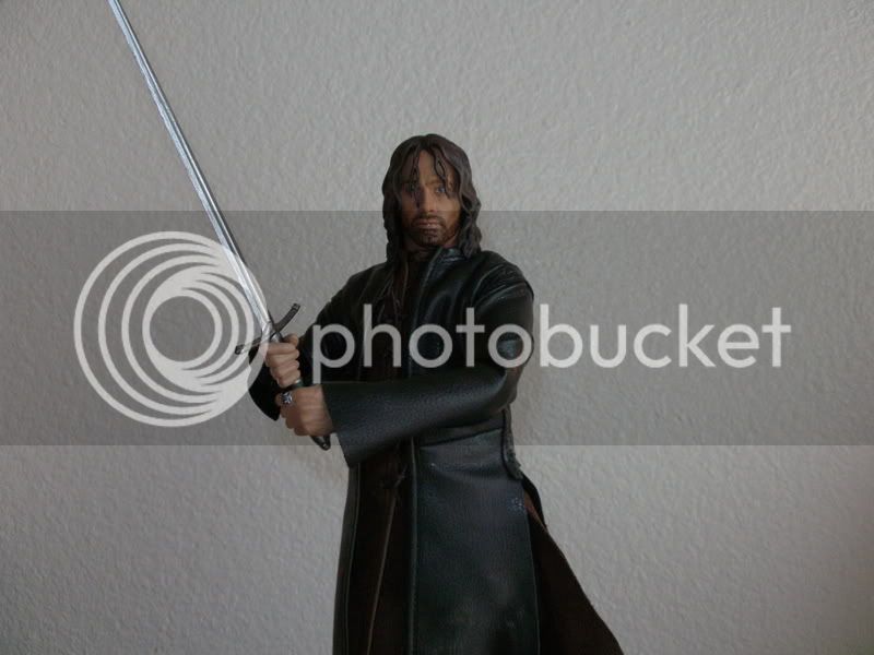 Sideshow12inAragorn021.jpg