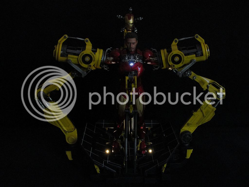 IronMan2-SuitUpGantry1.jpg