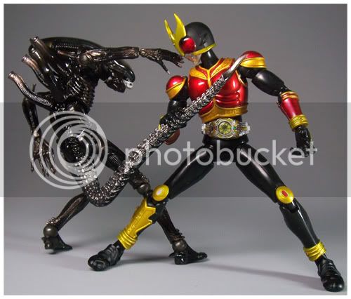 Alien-Kuuga5.jpg