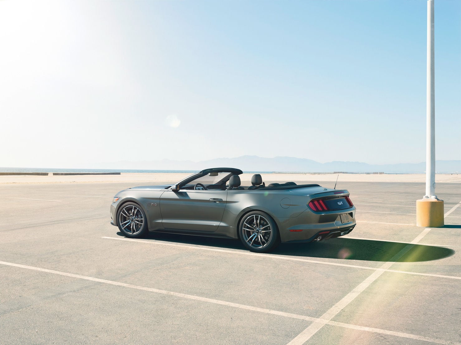 s550_feature_1480x700_convertible-top-down.jpg