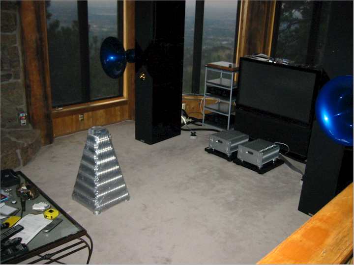 one-amp-in-listening-room.jpg