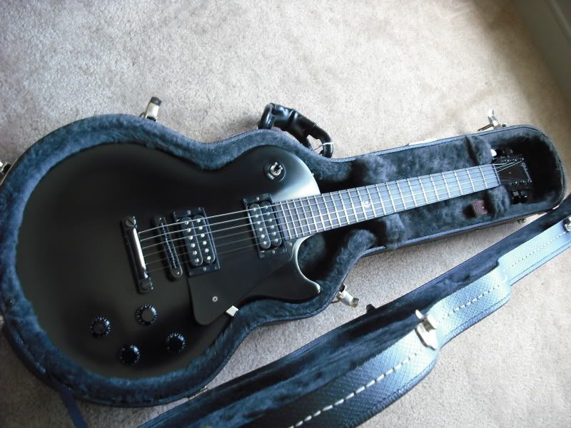 GibsonGothicLesPaulStudio002.jpg