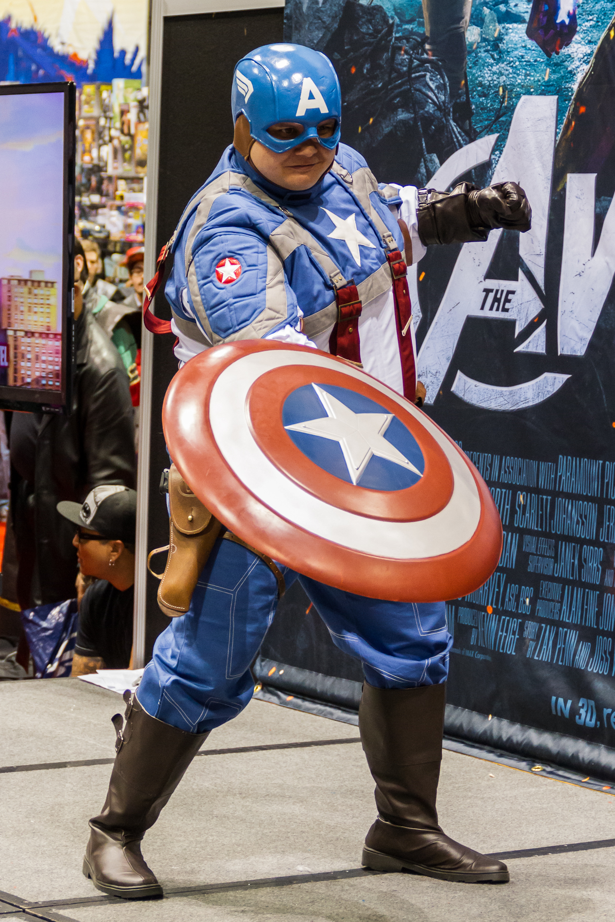 Captain_America_Cosplayer.jpg