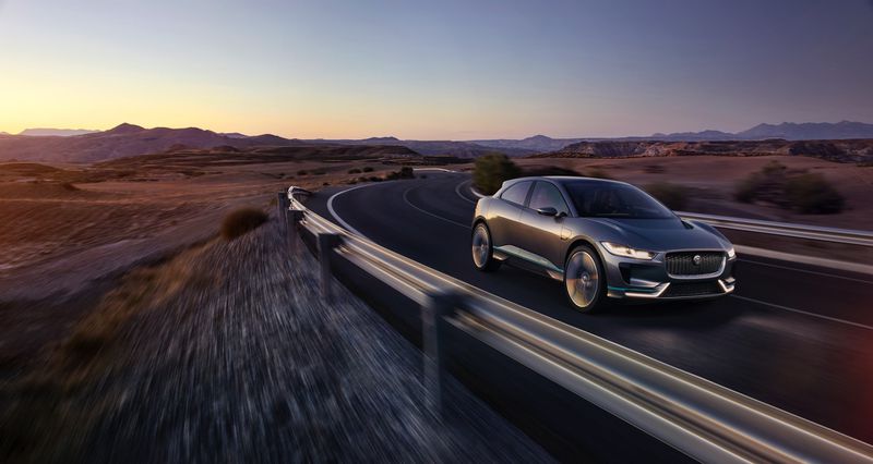 JAGUAR_I-PACE_CONCEPT_Location_17sm.0.jpg