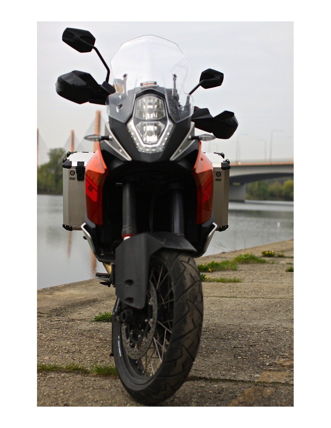 pro-pannier-system-for-ktm-1190-adventure-r-with-nomada-pro-panniers.jpg