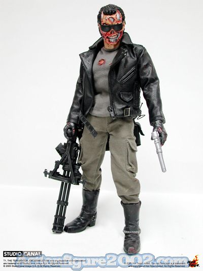 HotToys_Terminator_T800_01.jpg