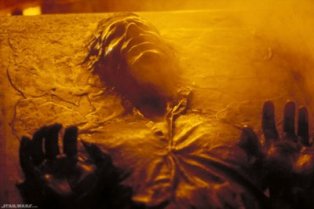 Episode_5_Han_Solo_Carbonite.jpg