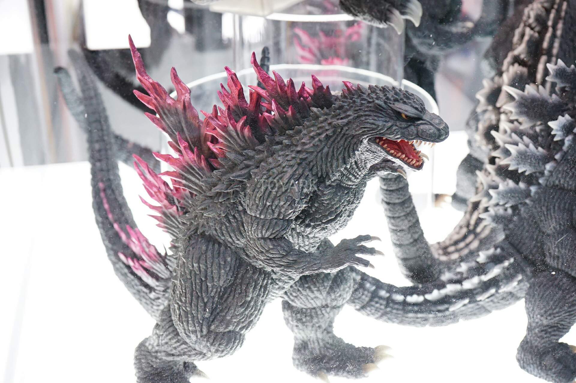 SDCC-2016-Diamond-Previews-X-Plus-Godzilla-028.jpg