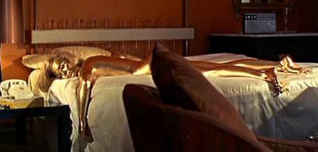 Shirley_Eaton_as_Jill_Masterson_in_Goldfinger.jpg