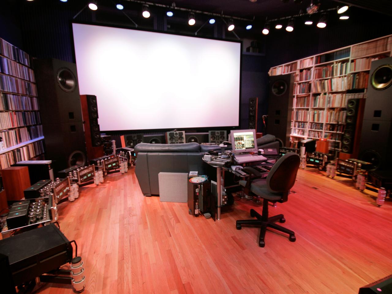 HMDRS102_Rm8-million-dollar-home-theater-2010_s4x3.jpg.rend.hgtvcom.1280.960.jpeg