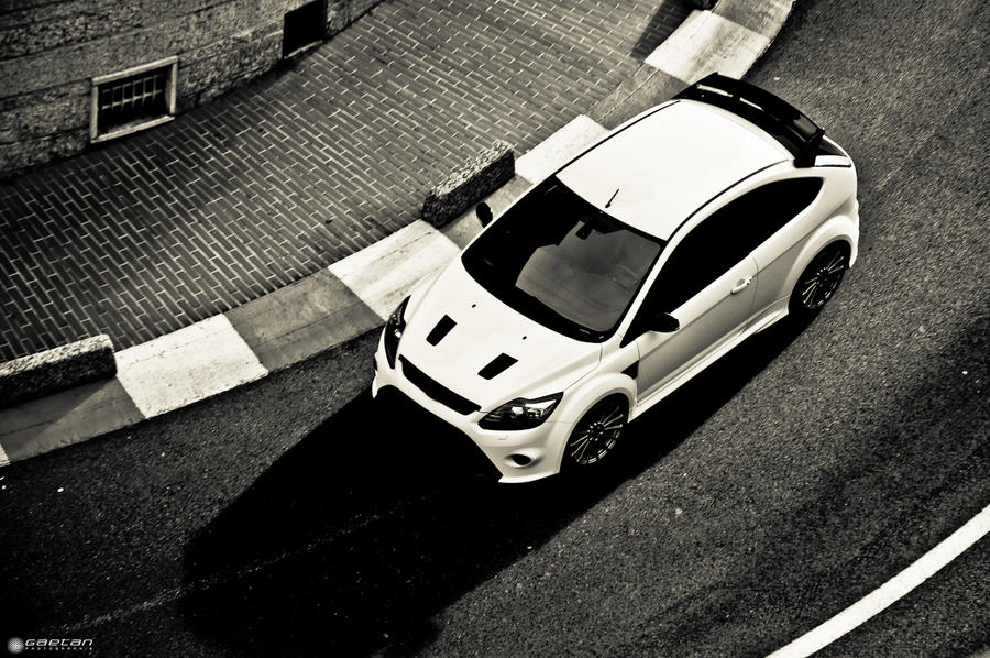 focus_rs_by_attila_le_ain-d35p77x.jpg