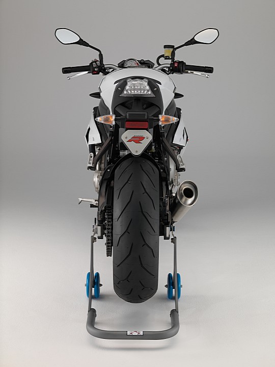 2014-bmw-s1000r-even-more-evil-than-the-rr-photo-gallery-720p-70.jpg