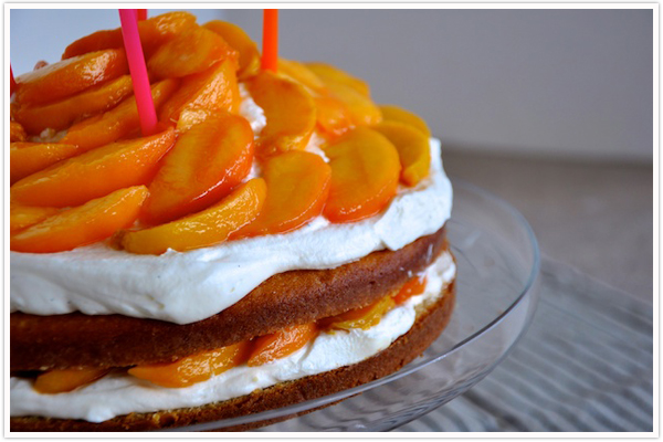 Peaches_Cream_Birthday_Cake21.jpg
