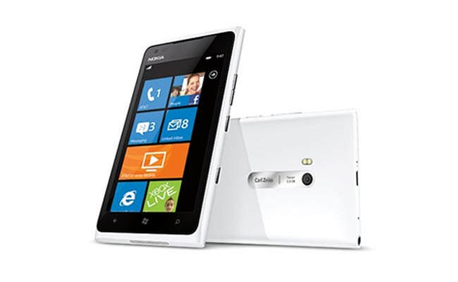 white-nokia-lumia-920.jpg