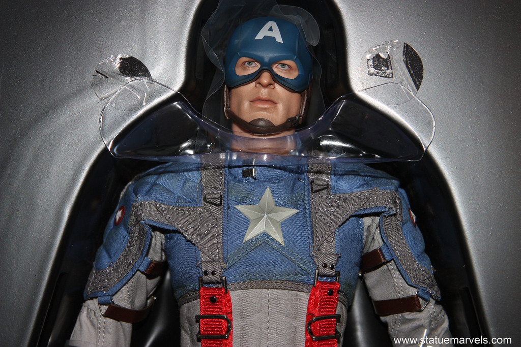 Hot-Toys-Captain-America-Movie-XL.jpg