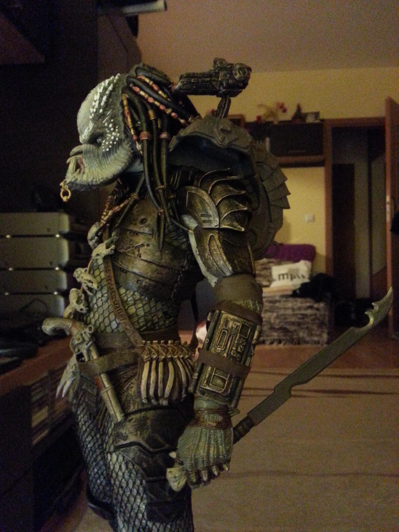 neca_1_4_predator_elder_by_real_kaldas-d6r5c3p.jpg