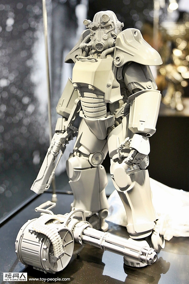 TS15-ThreeZero-010.jpg