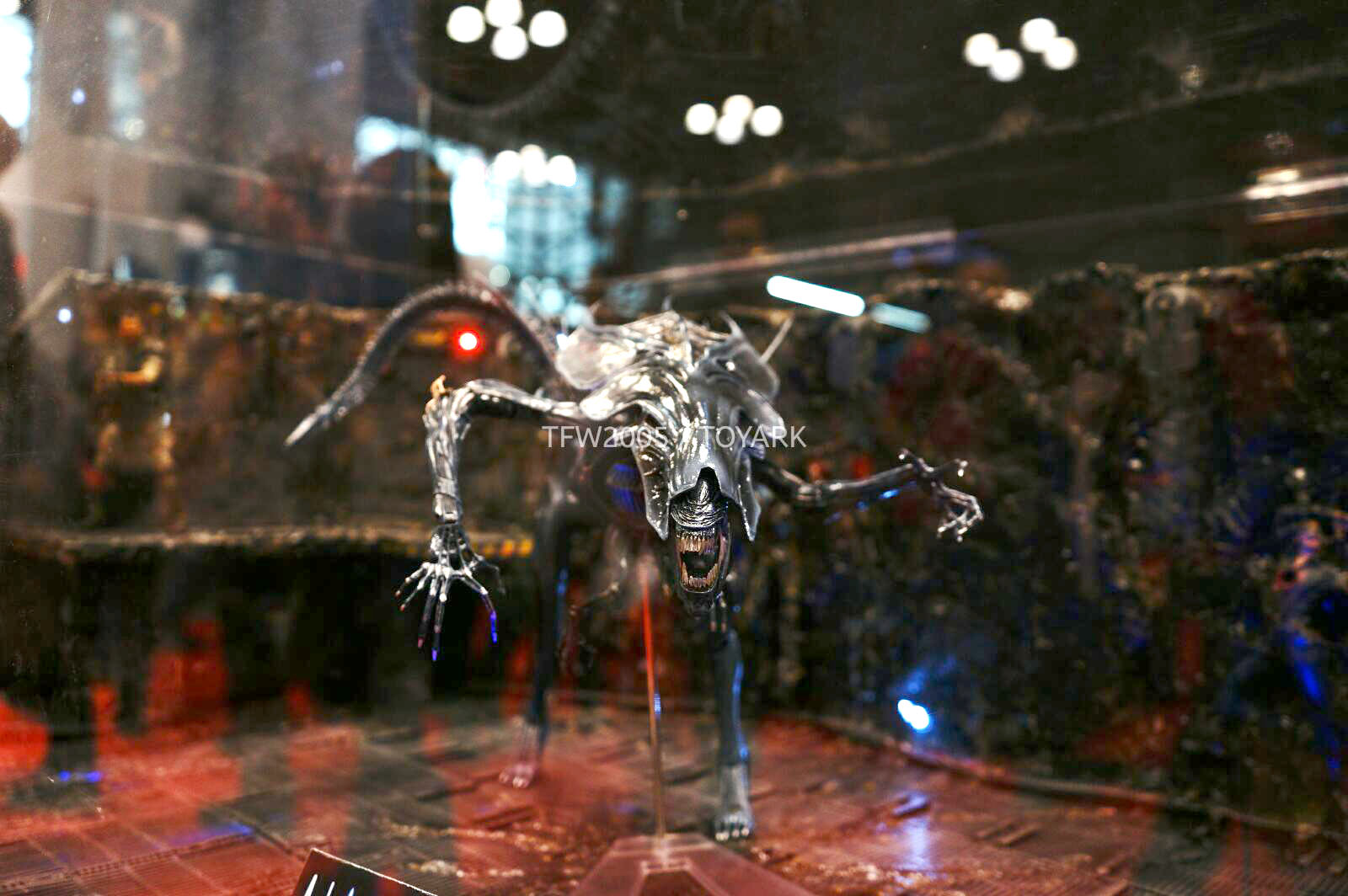 NYCC-2014-NECA-Alien-Queen-009.jpg