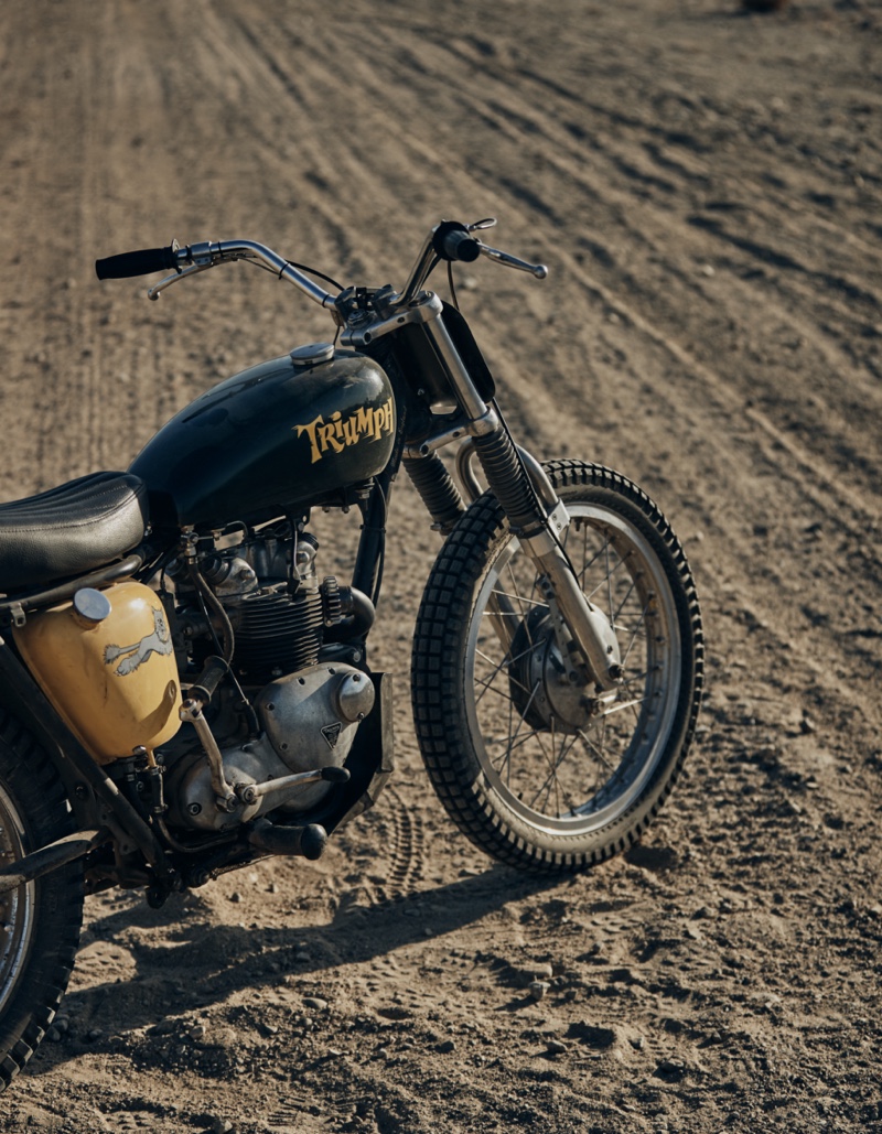 Triumph T100C