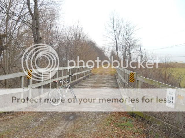 railroadbed12-20-11001.jpg