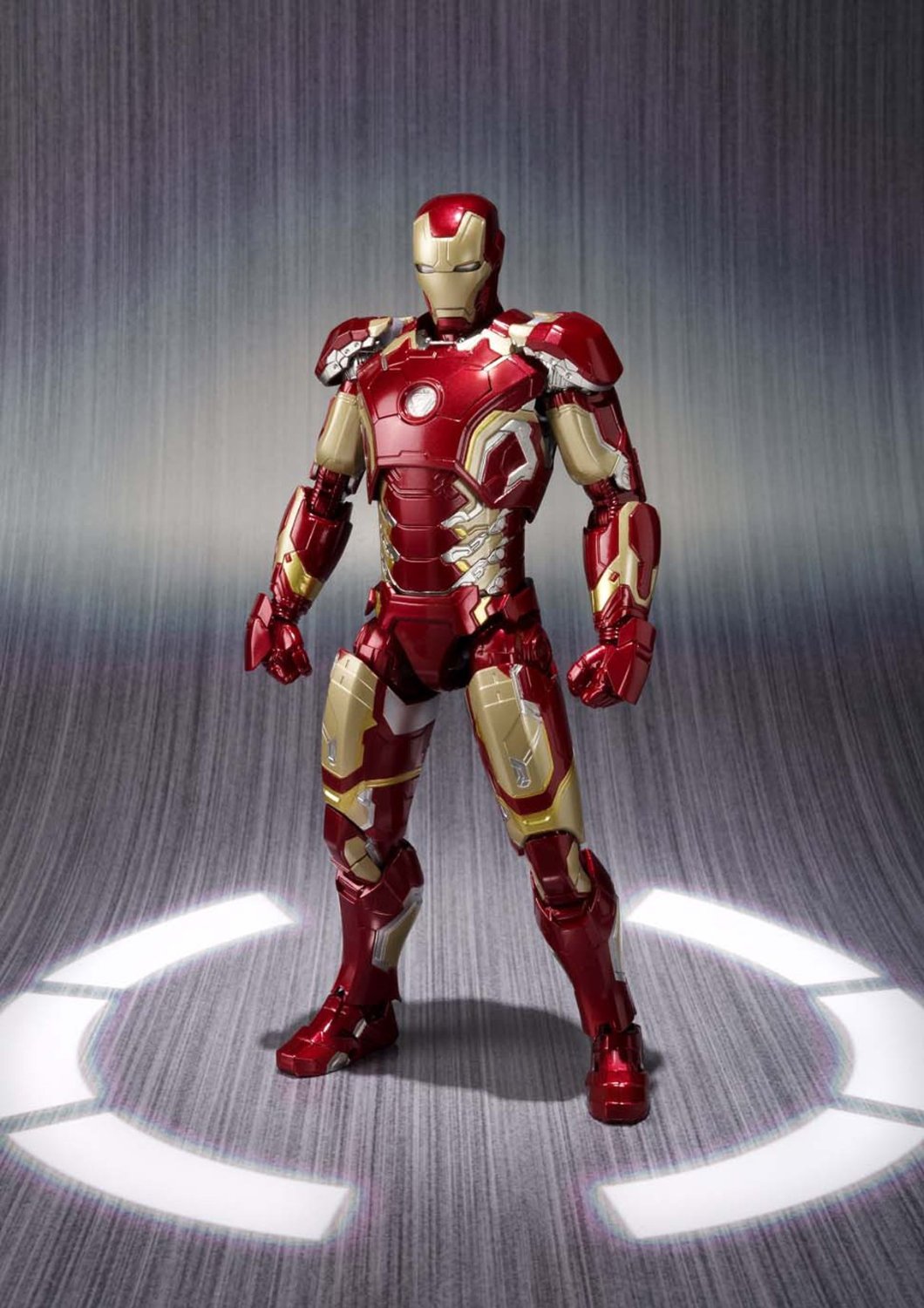 Avengers-Age-of-Ultron-Iron-Man-Mark-43-SH-Figuarts-001.jpg