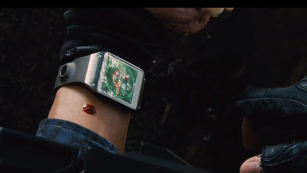 Samsung-Galaxy-Gear-Smartatch-in-Jurassic-World-Movie.jpeg