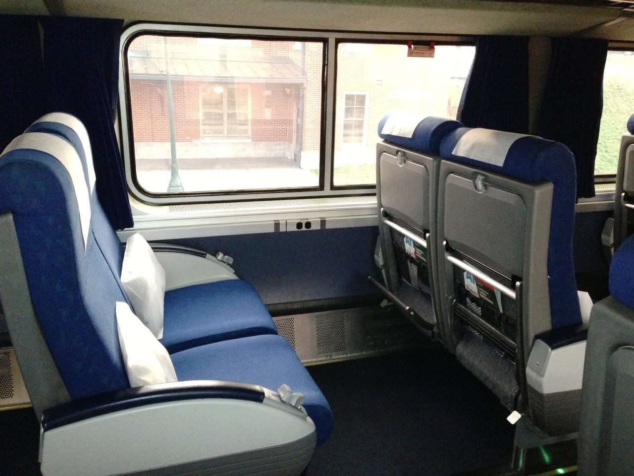 Would a 320lb 6ft2in tall man be comfortable in coach? | Amtrak Unlimited  Discussion Forum