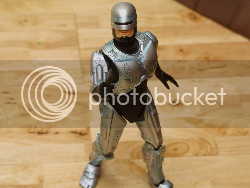 HotToysRobocop003.jpg