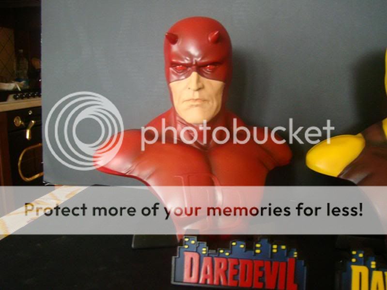 DAREDEVILREDJELLOWVERSIONEXCL002.jpg