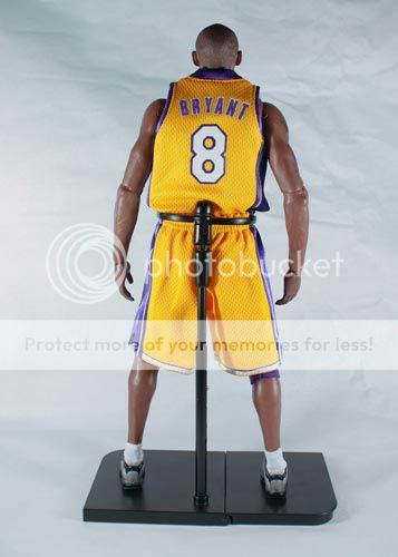 Kobe_Bryant-Enterbay-No8_Lakers-Gold-06_zps6ef3d8f8.jpg