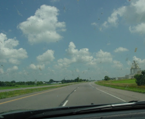 11RT626_0710_MN_I94E.jpg