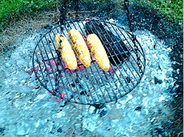 6612Grilling_Corn.jpg