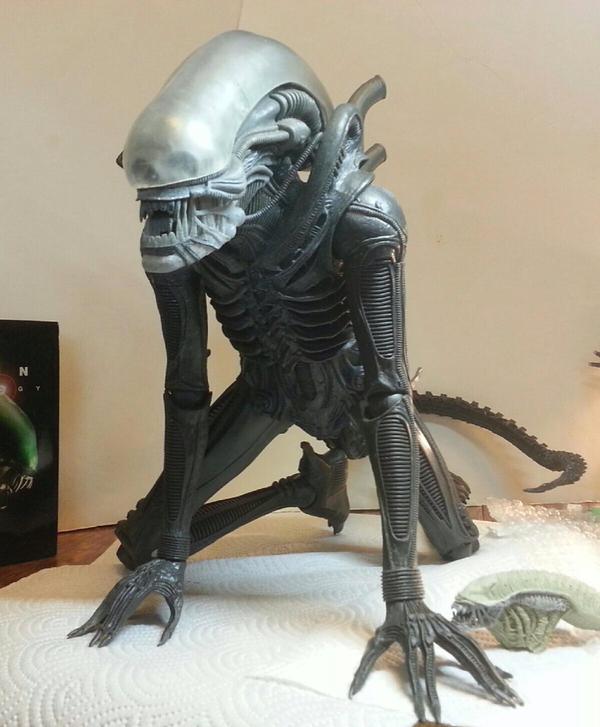 NECA-Quarter-Scale-Alien-Test-Shot-003.jpg