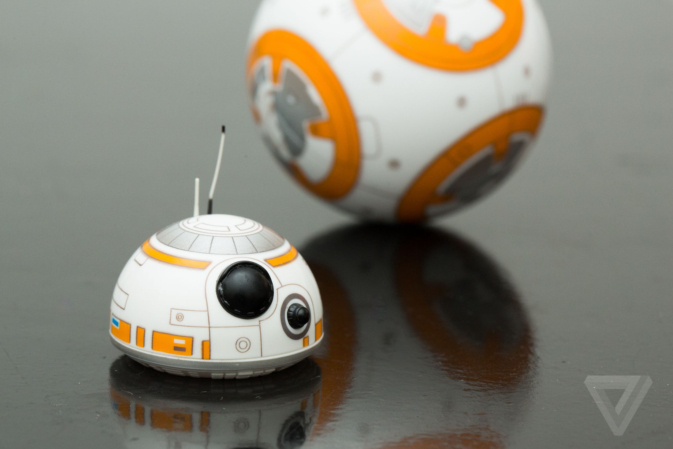 sphero-bb-8-7147.0.jpg