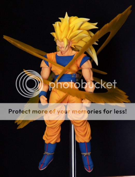 sh_figuarts_goku_ss3.jpg