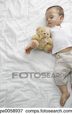 sleeping-boy-teddy_~pe0058937.jpg