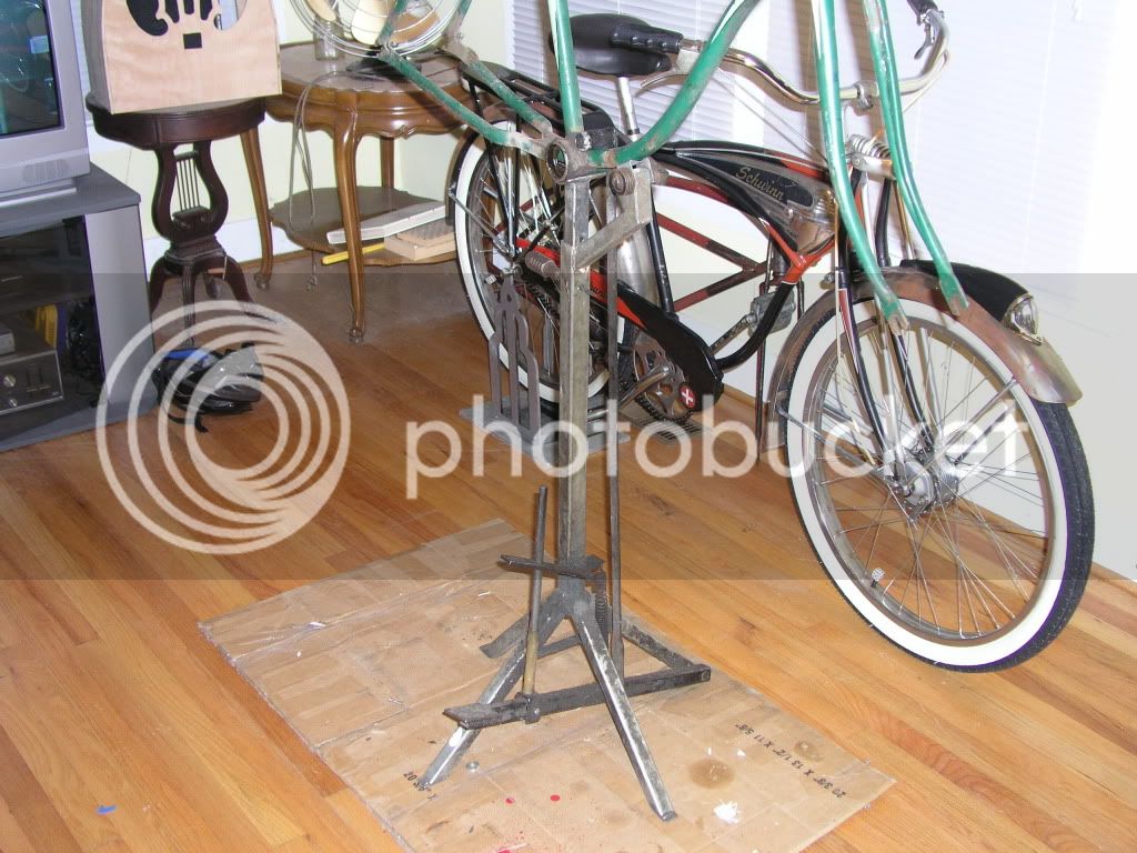 bikestand1.jpg