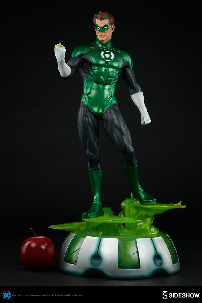 dc-comics-green-lantern-premium-format-300392-04.jpg