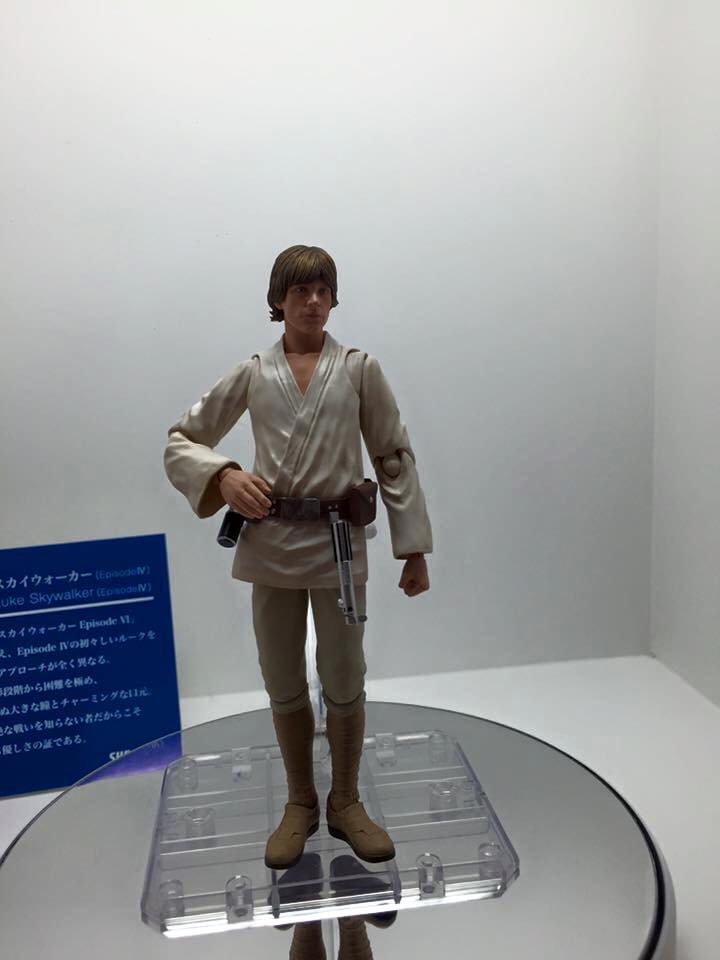 Bandai-Tamashii-Nations-2015-SH-Figuarts-Star-Wars-Luke-Skywalker-Figure.jpg