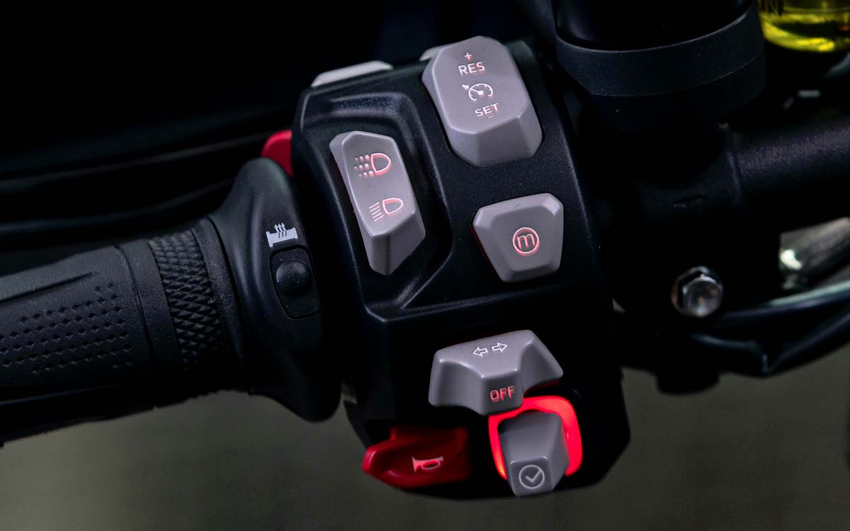 2023 TriumphTiger1200 Review Controls