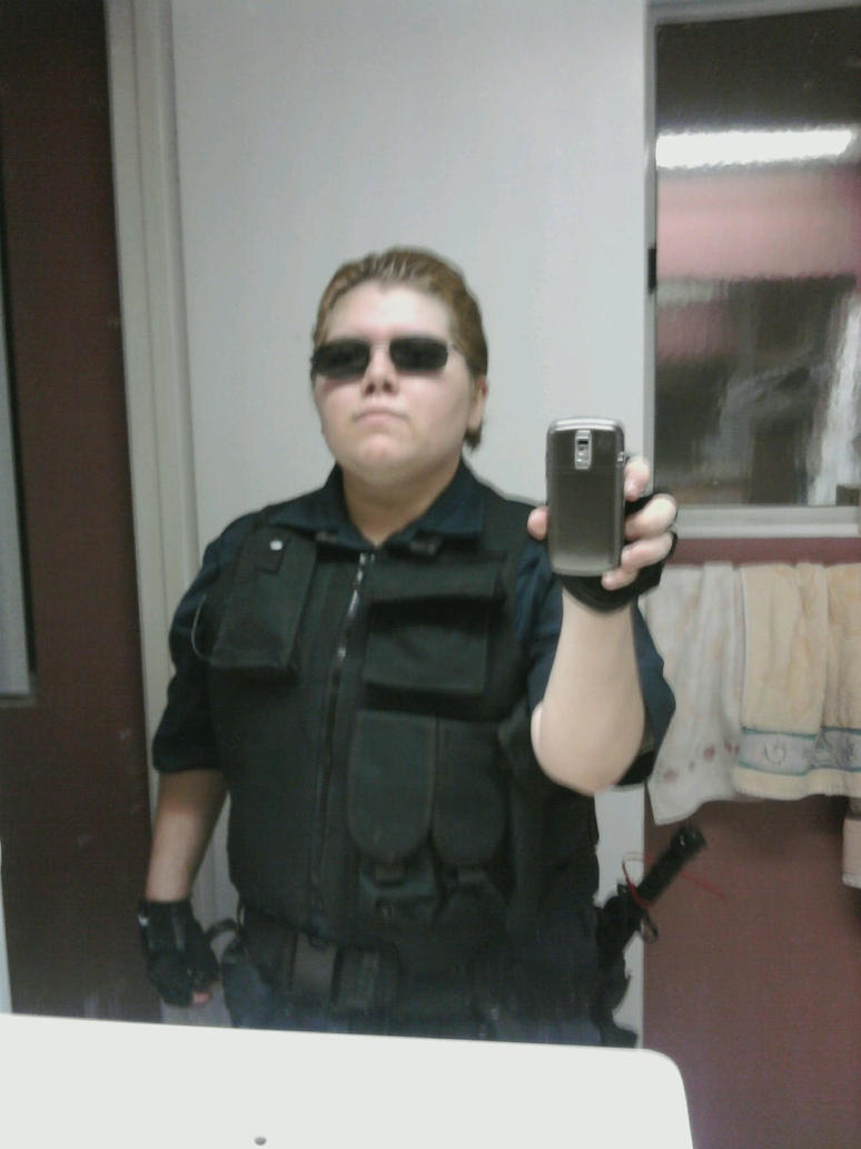 s_t_a_r_s_wesker_cosplay_by_kiba1303-d4f7p7c.jpg