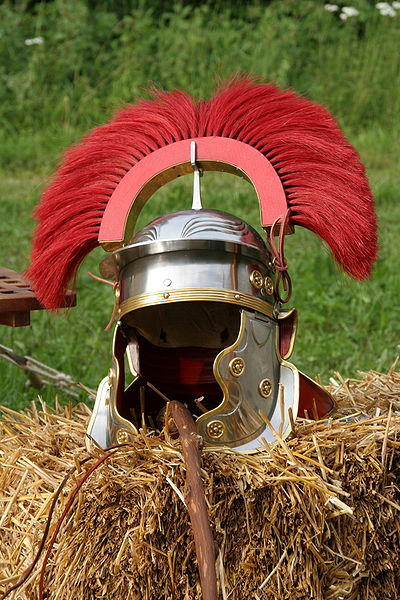 400px-Helmet_centurion_end_of_second_century.jpg