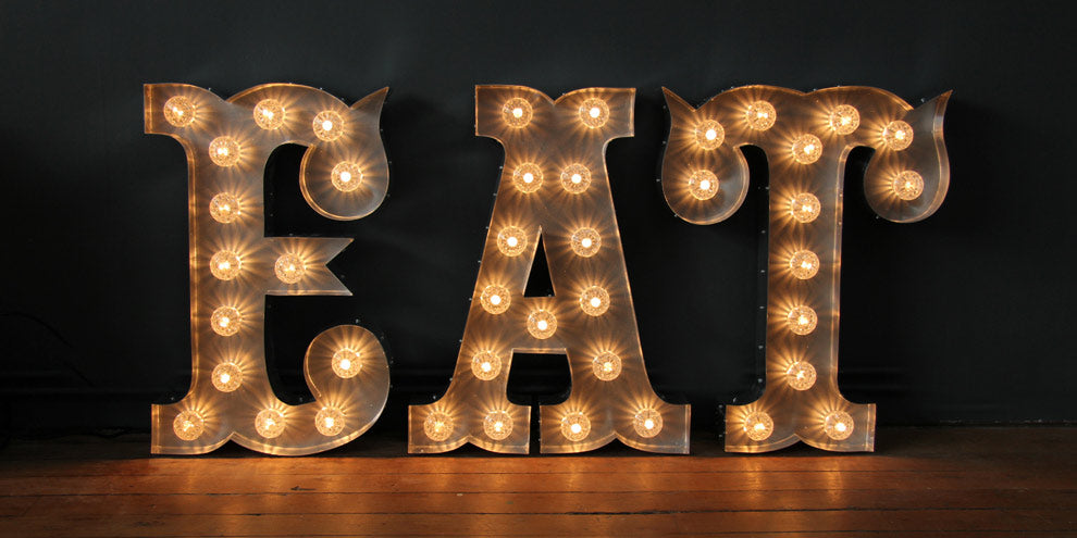 vintage_circus_light_letters.jpg