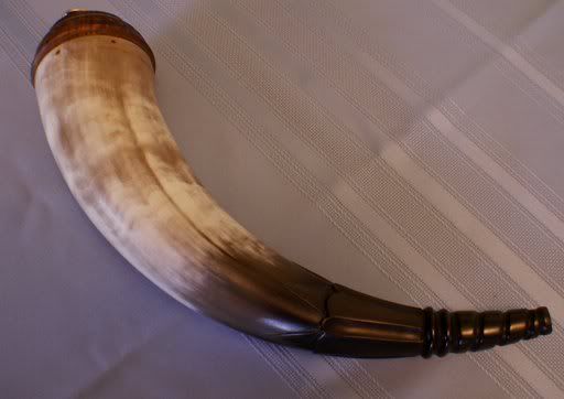 carvedhorn003.jpg