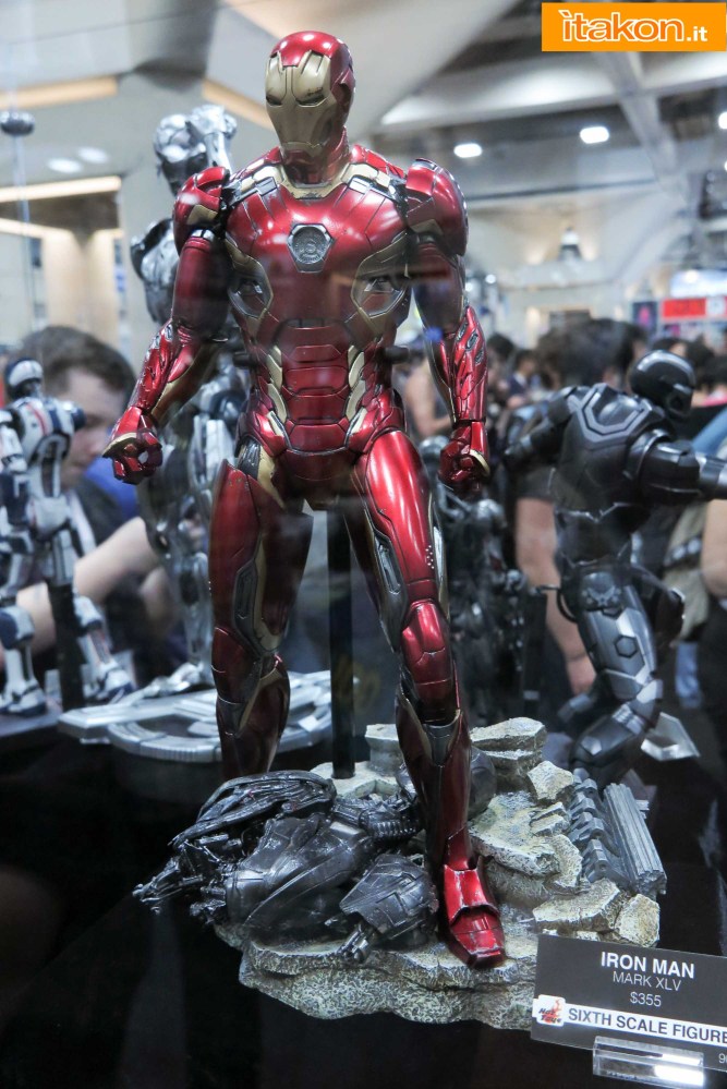 hot-toys-sdcc-2015-157.jpg